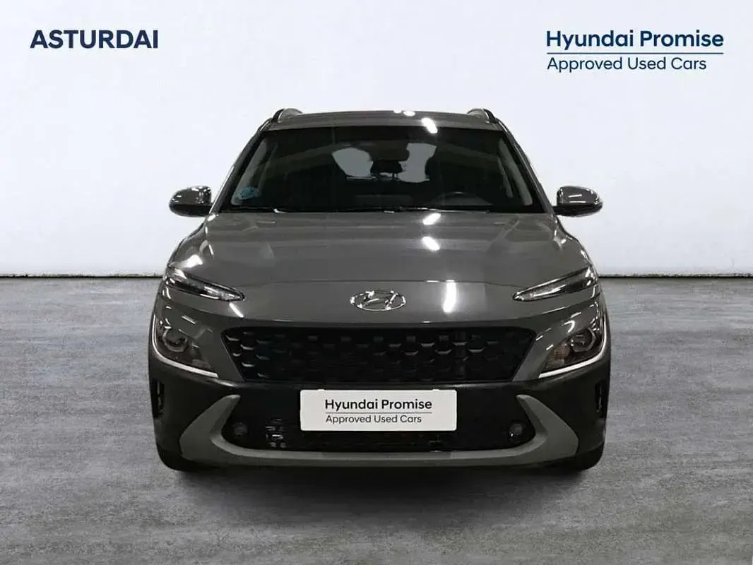 Usado Hyundai Kona 120 CV (88 kW) 2022 Gris SUV