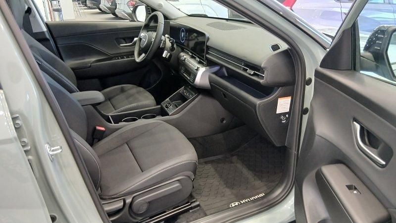 Nuevo Hyundai Kona Blackline 129 CV (94 kW) 2025 Verde mirage (techo negro) SUV