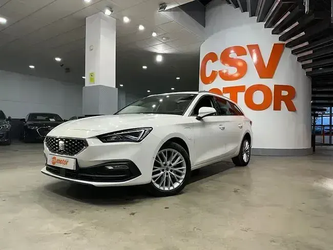 Usado Seat Leon XCELLENCE 207 CV (152 kW) 2022 Blanco Familiar