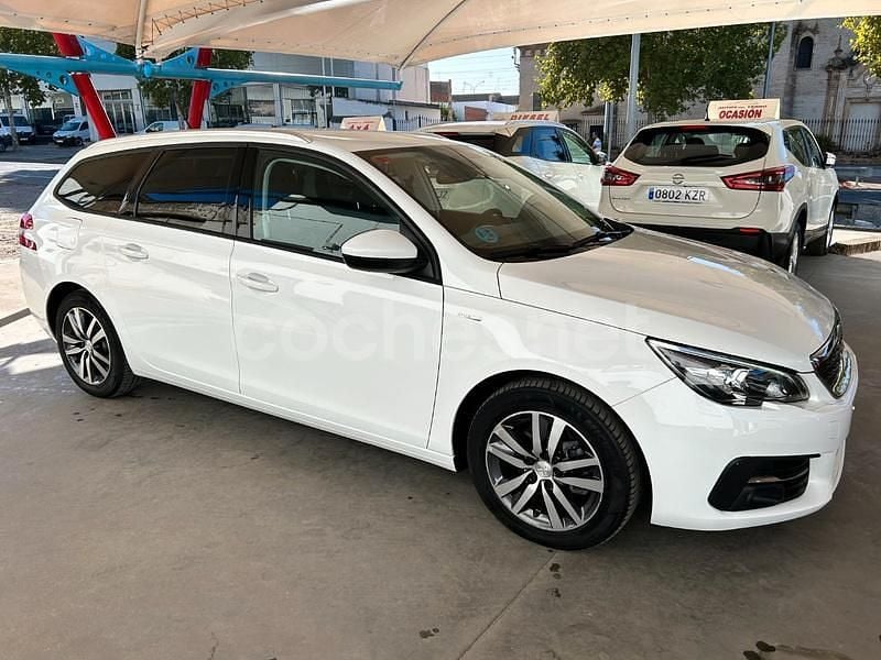 Blanco Usado 2021 Peugeot 308 SW Style Familiar | 12.500 € (Precio justo) - Imagen 1/4