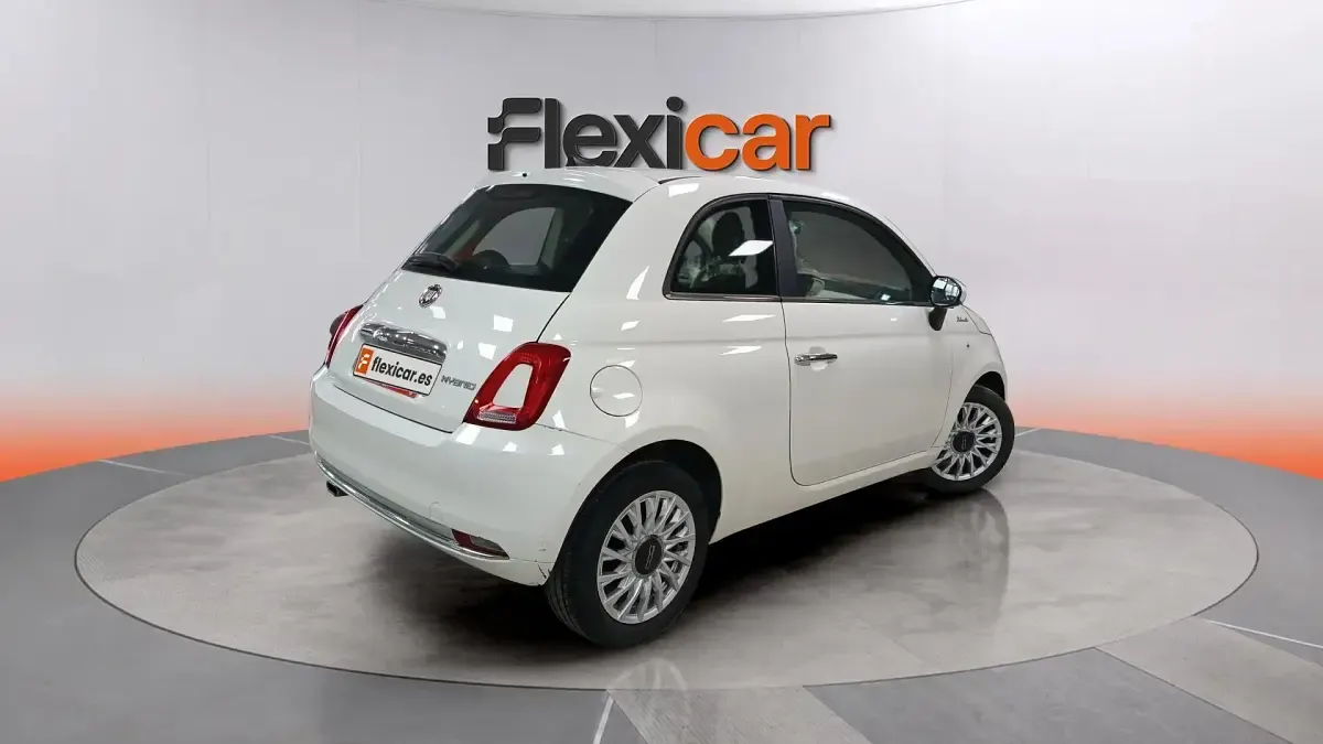 Usado Fiat 500 Dolcevita 71 CV (52 kW) 2023 Blanco Berlina