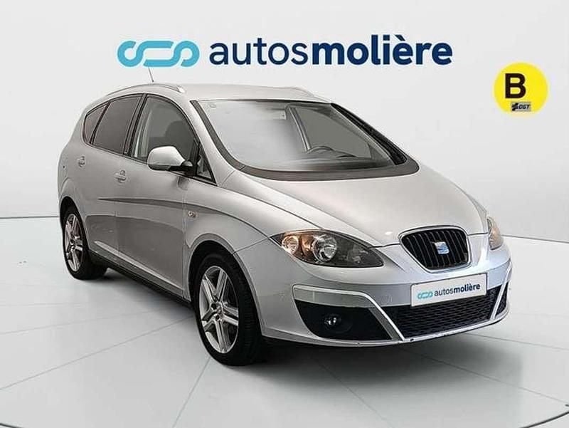 Usado Seat Altea XL Style 105 CV (77 kW) 2014 Gris / plata Monovolumen