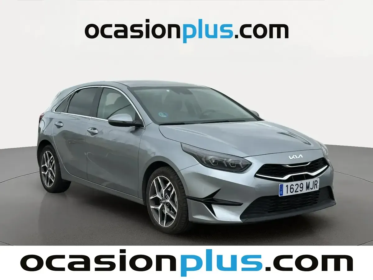 Usado Kia Ceed 160 CV (117 kW) 2023 Gris Utilitario