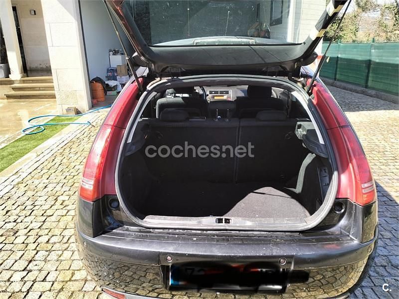 Usado Citroën C4 VTR Sport 110 CV (80 kW) 2007 Negro Berlina