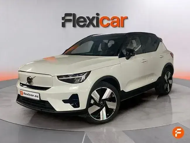 Usado Volvo XC40 Core 169 kW (231 CV) 2023 Blanco SUV