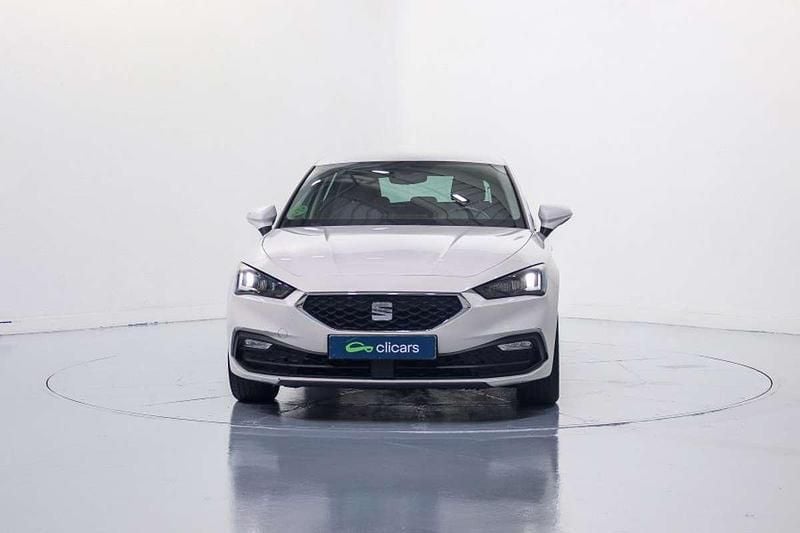 Usado Seat Leon Style 116 CV (85 kW) 2021 Blanco Utilitario