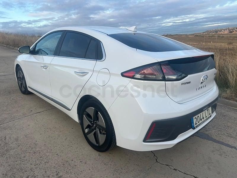 Usado Hyundai Ioniq 141 CV (103 kW) 2021 Blanco Utilitario