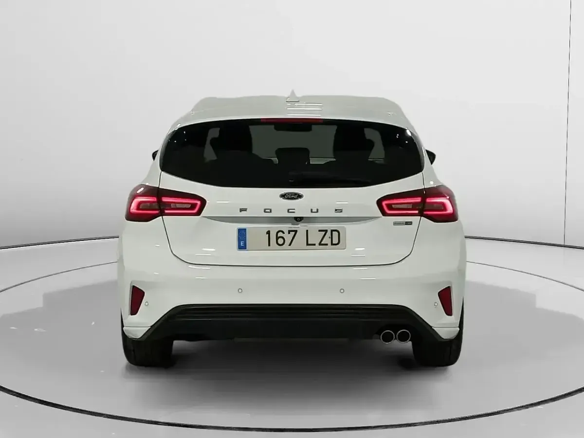 Usado Ford Focus ST-Line 125 CV (91 kW) 2022 Blanco Familiar