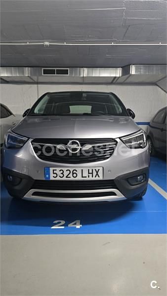 Usado Opel Crossland X Business Elegance 130 CV (95 kW) 2020 Gris / plata SUV