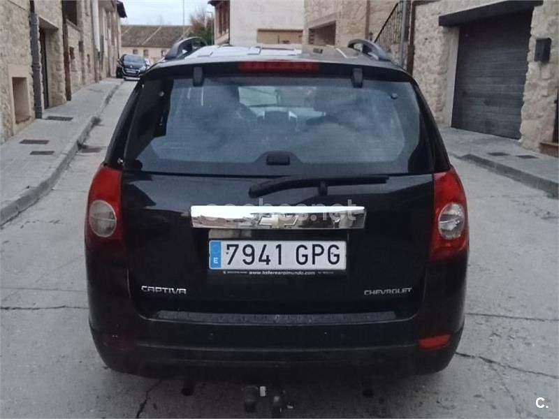 Usado Chevrolet Captiva LT 150 CV (110 kW) 2009 Negro SUV