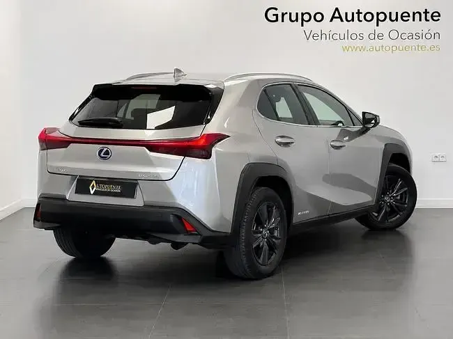 Usado Lexus UX 250h Business Edition 184 CV (135 kW) 2022 Gris SUV