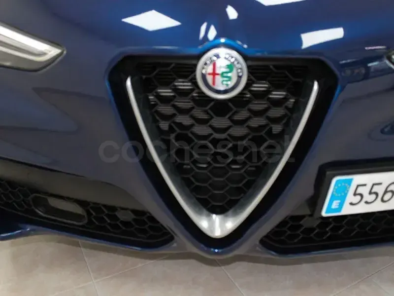 Usado Alfa Romeo Stelvio Executive 190 CV (139 kW) 2019 Azul SUV