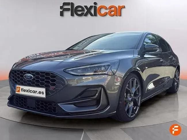 Begagnad Ford Focus ST 280 HK (205 kW) 2023 Grå Sedan