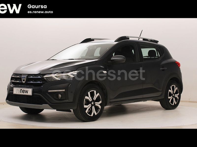 Gris / plata Usado 2022 Dacia Sandero Comfort Utilitario | 15.900 € (Un poco caro) - Imagen 1/4