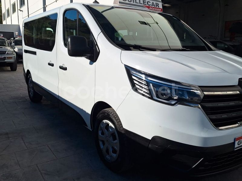 Begagnad Renault Trafic 150 HK (110 kW) 2021 Vit Minibuss