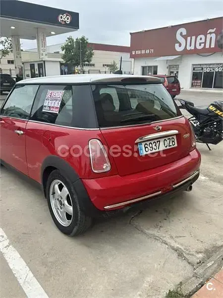Usado Mini Cooper 115 CV (84 kW) 2003 Rojo Utilitario