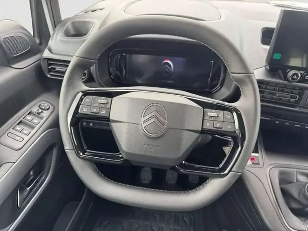 Usado Citroën Berlingo 102 CV (75 kW) 2026 Blanco Monovolumen