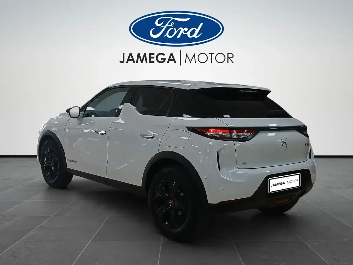 Usado DS Automobiles DS3 Crossback Performance 100 CV (73 kW) 2021 Blanco SUV