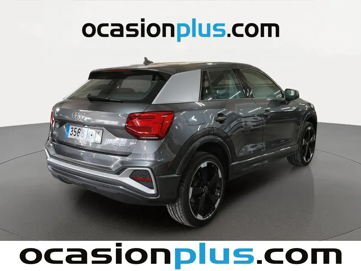 Usado Audi Q2 S-Line 150 CV (110 kW) 2024 Gris SUV