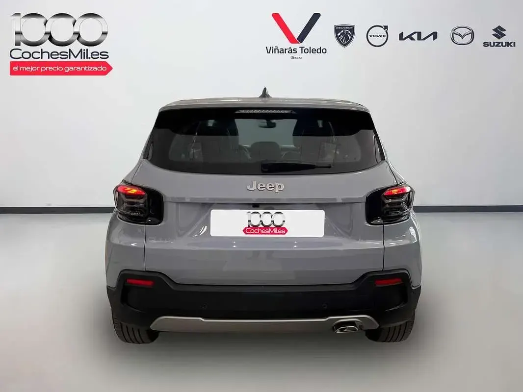 Usado Jeep Avenger Altitude 101 CV (74 kW) 2025 Gris SUV
