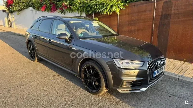 Usado Audi A4 Allroad Ambiente 218 CV (160 kW) 2016 Gris / plata Familiar