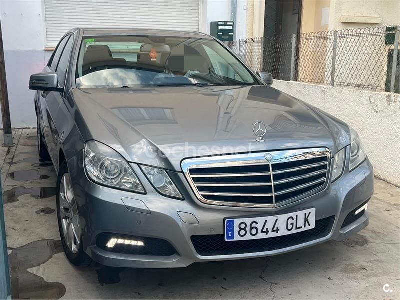 Gris / plata Usado 2010 Mercedes E350 Avantgarde Berlina | 8500 € (Super precio) - Imagen 1/4