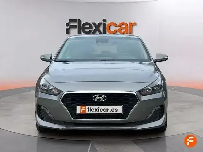 Usado Hyundai i30 116 CV (85 kW) 2019 Gris Familiar
