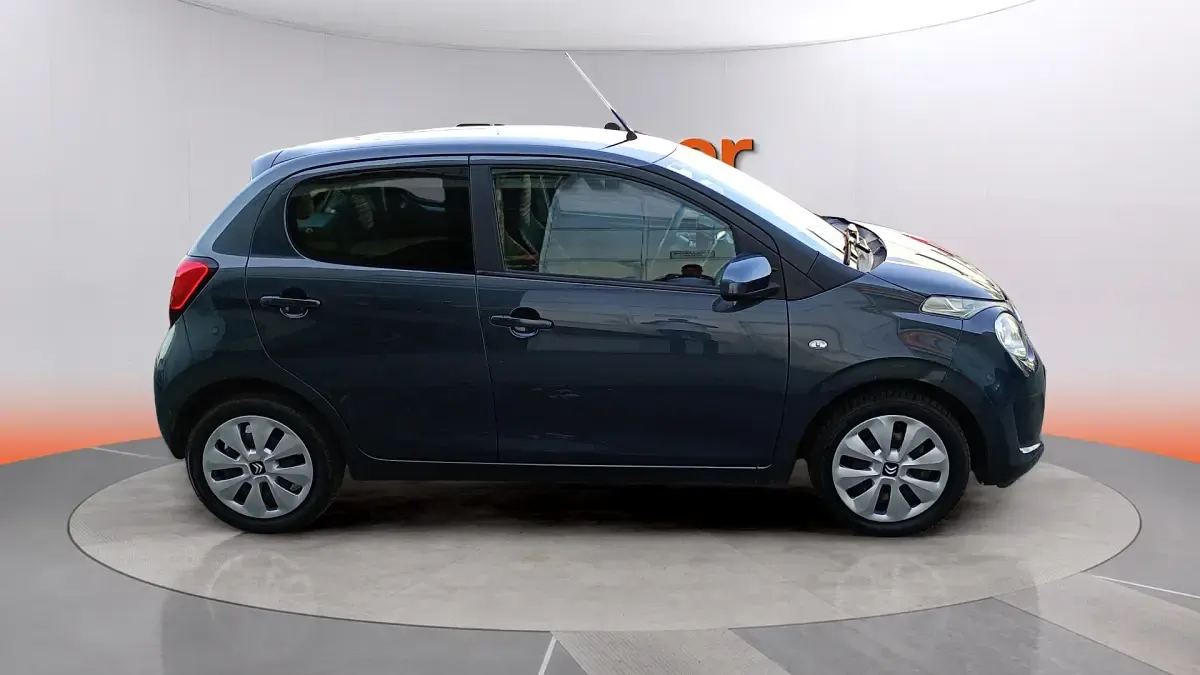 Usado Citroën C1 72 CV (52 kW) 2021 Negro Utilitario