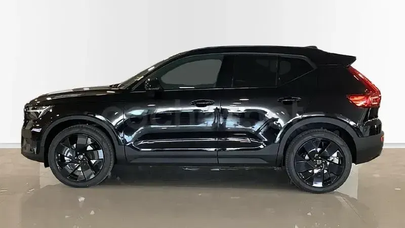 Nuevo Volvo XC40 Ultra 163 CV (119 kW) 2026 Negro SUV
