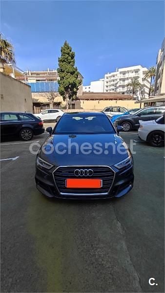 Gris / plata Usado 2017 Audi A3 Sportback S-Line Utilitario | 23.500 € (Caro) - Imagen 1/4
