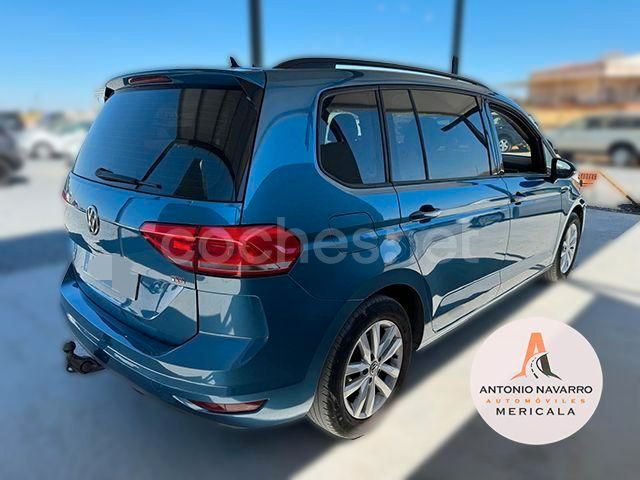 Azul Usado 2017 VW Touran Advance Monovolumen | 15.600 € (Precio justo) - Imagen 1/4