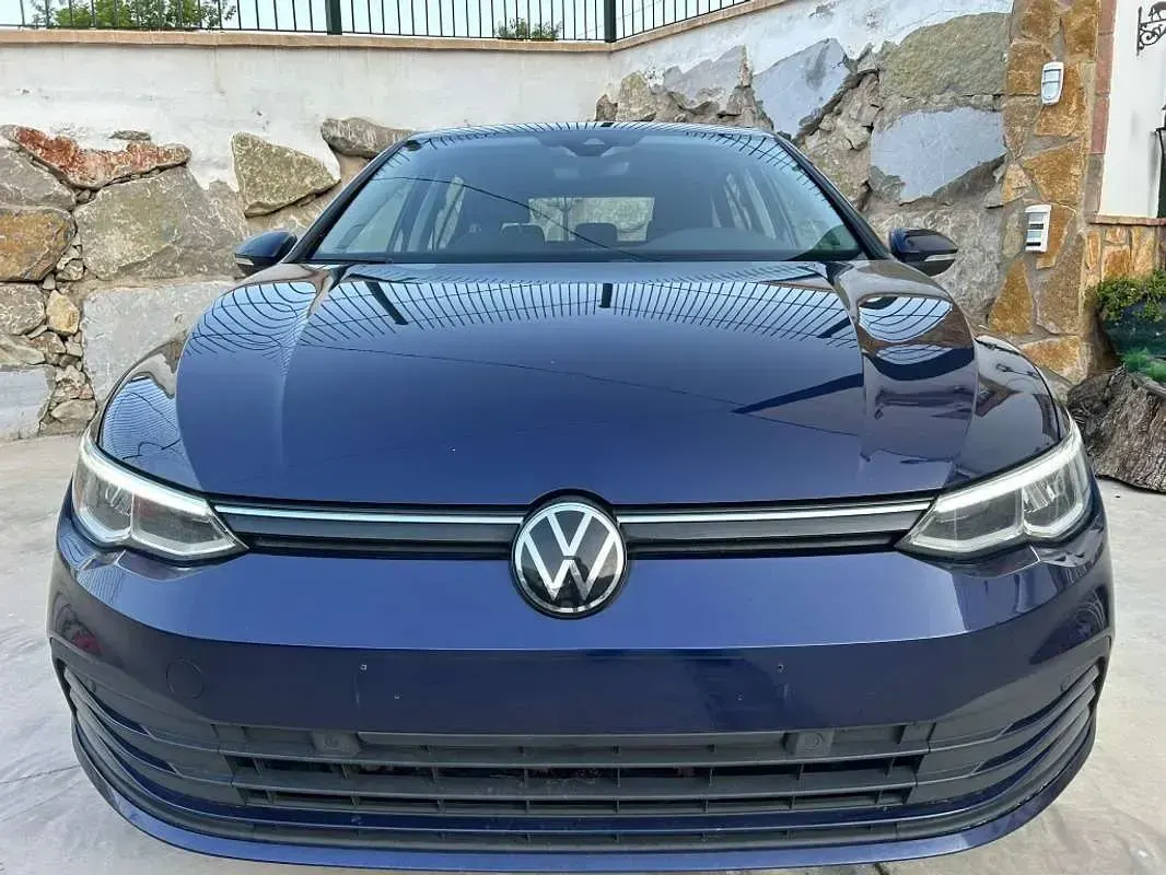 Usado VW Golf VIII 116 CV (85 kW) 2021 Azul Utilitario