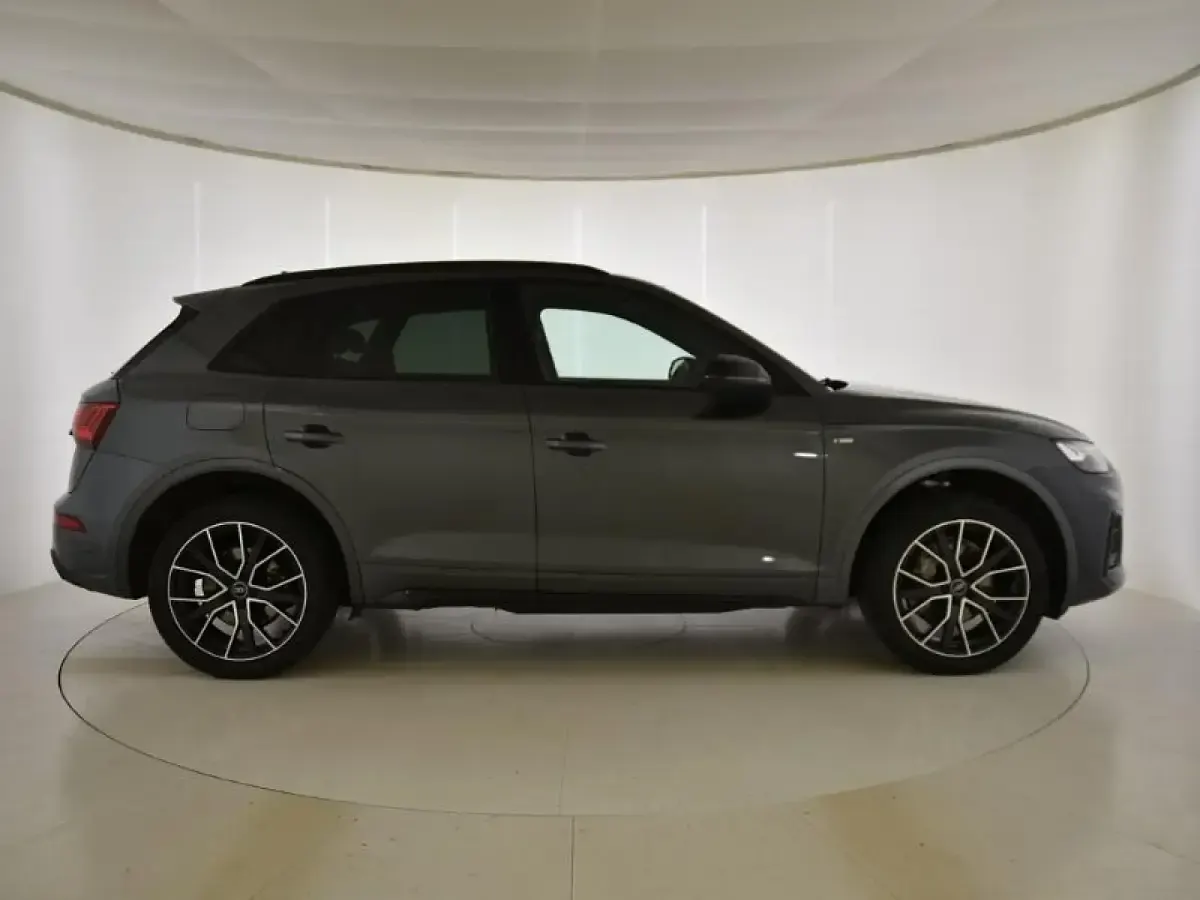 Usado Audi Q5 S-Line 204 CV (150 kW) 2022 Gris/plata SUV