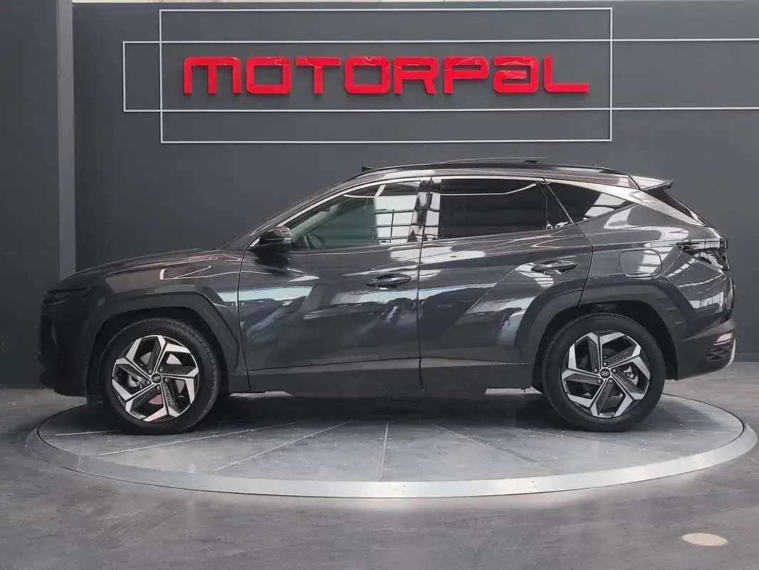 Usado Hyundai Tucson 265 CV (194 kW) 2023 Gris SUV