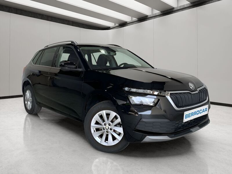 Negro Usado 2024 Skoda Kamiq Ambition SUV | 20.690 € (Precio justo) - Imagen 1/4