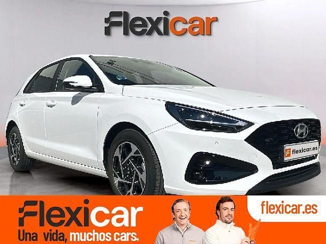 Blanco Usado 2024 Hyundai i30 Berlina | 20.990 € (Precio justo) - Imagen 1/4
