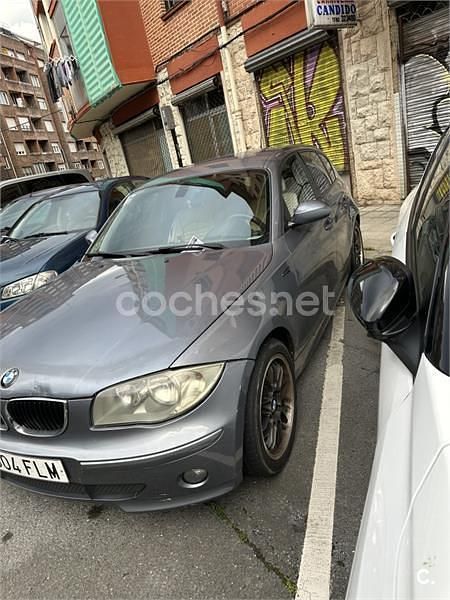 Usado BMW 118 122 CV (89 kW) 2007 Gris / plata Utilitario