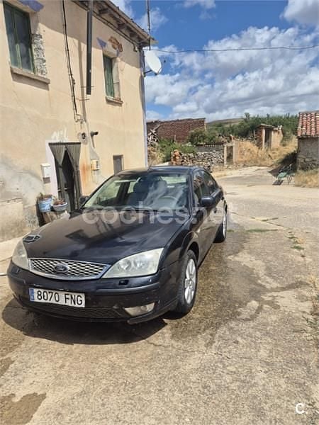 Azul Usado 2006 Ford Mondeo Futura Berlina | 2379 € (Precio justo) - Imagen 1/4