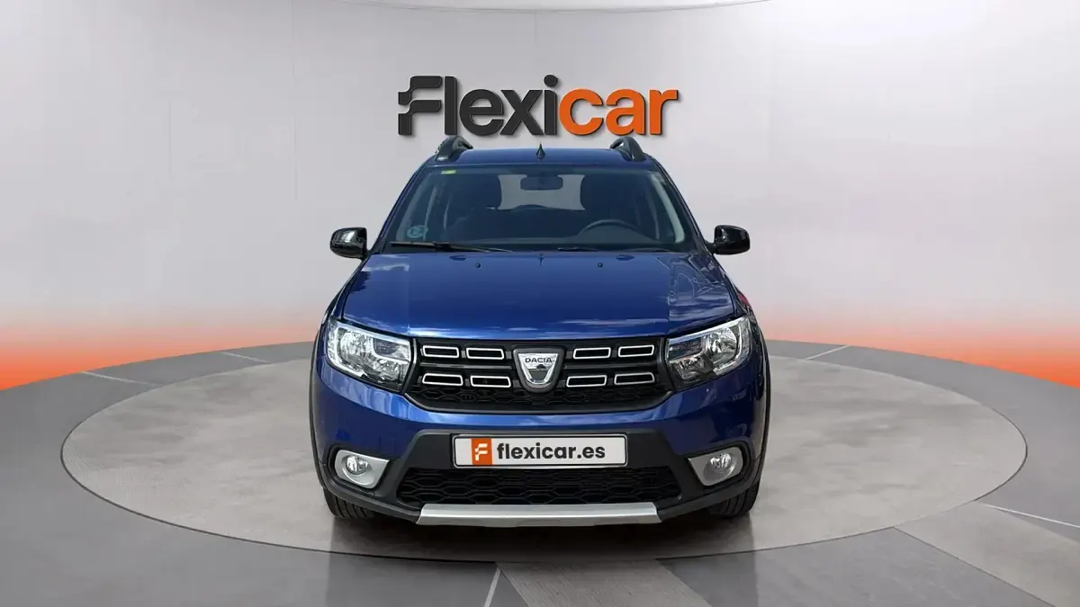 Usado Dacia Sandero Comfort 100 CV (73 kW) 2020 Azul Berlina