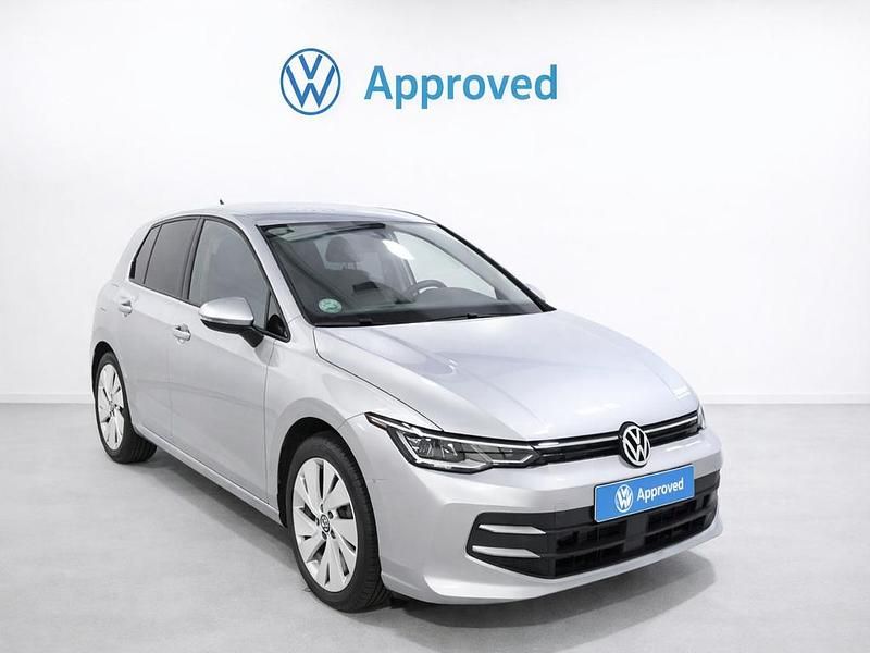 Usado VW Golf VIII 115 CV (84 kW) 2025 Gris Berlina