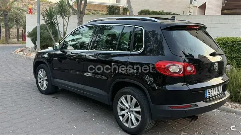 Usado VW Tiguan 140 CV (102 kW) 2008 Negro SUV