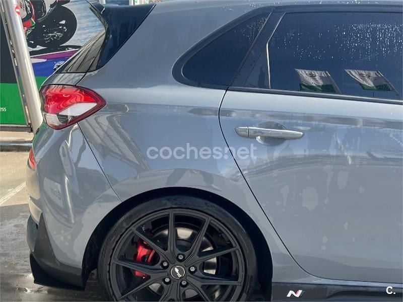 Begagnad Hyundai i30 N Performance 275 HK (202 kW) 2019 Grå Sedan