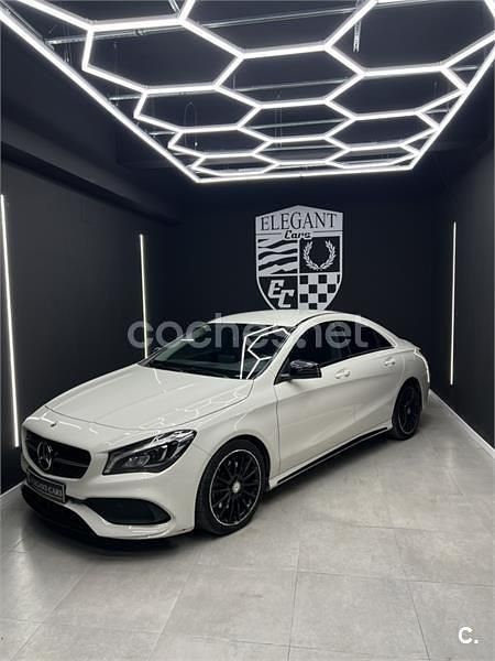 Usado Mercedes CLA220 177 CV (130 kW) 2018 Blanco Berlina