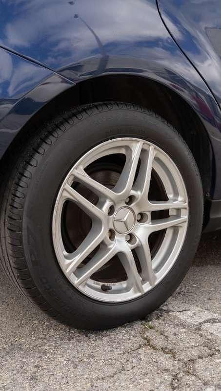 Usado Mercedes A160 82 CV (60 kW) 2006 Azul Utilitario