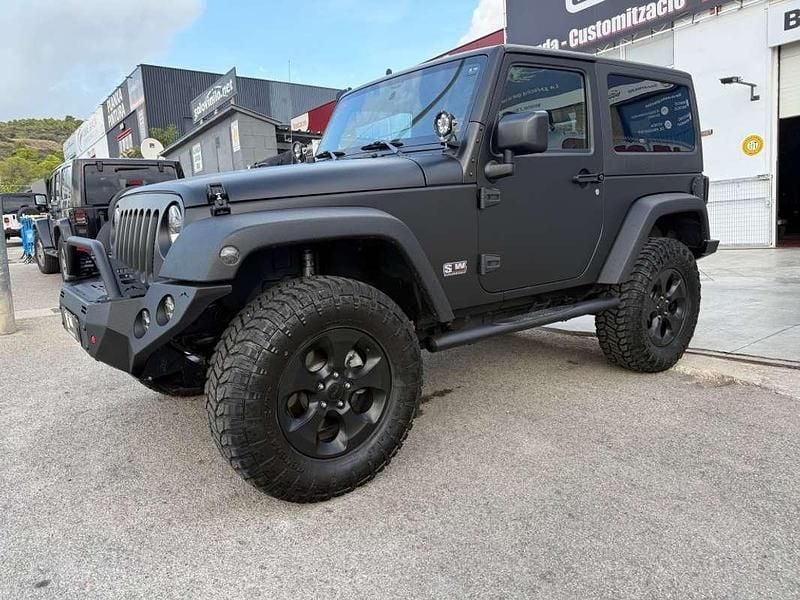 Usado Jeep Wrangler Sahara 200 CV (147 kW) 2017 Negro SUV