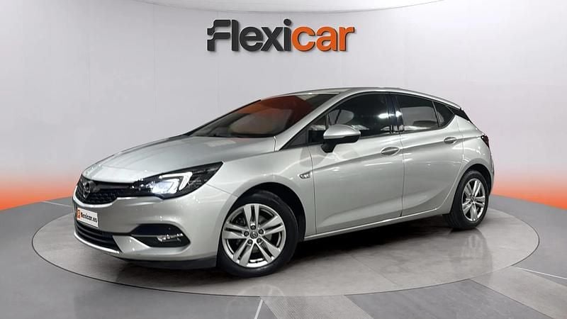 Usado Opel Astra 110 CV (80 kW) 2020 Gris Berlina