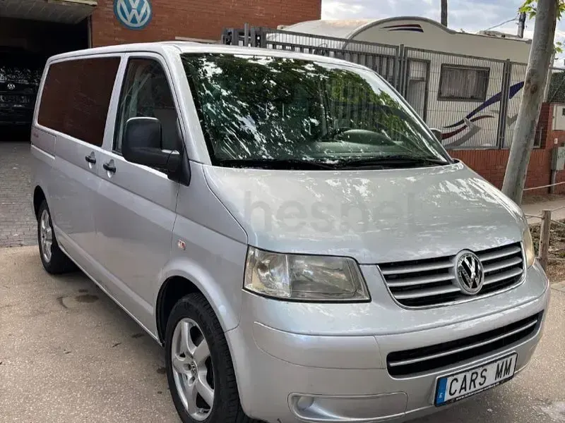 Usado VW Multivan Startline 130 CV (95 kW) 2009 Gris / plata Monovolumen