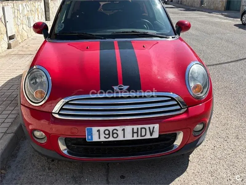 Usado Mini One D 90 CV (66 kW) 2011 Rojo Utilitario