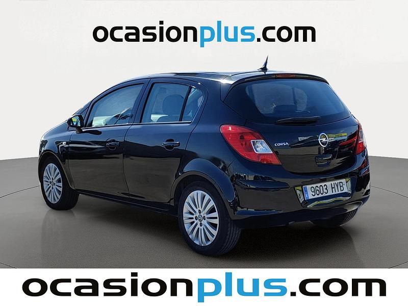 Usado Opel Corsa Selective 86 CV (63 kW) 2014 Negro Utilitario