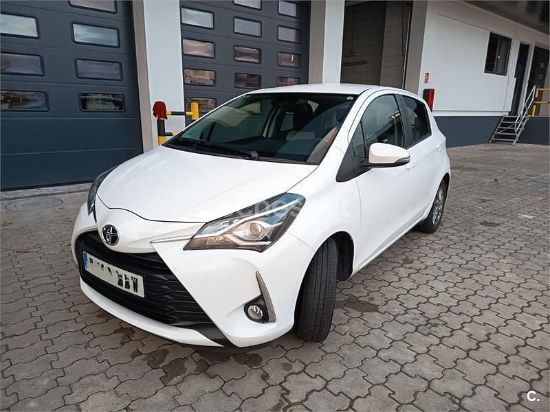 Brugt Toyota Yaris Active 111 HK (81 kW) 2020 Hvid Sedan